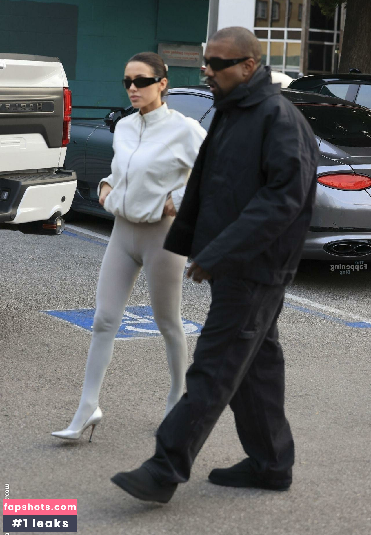 Bianca Censori gallery photo #97