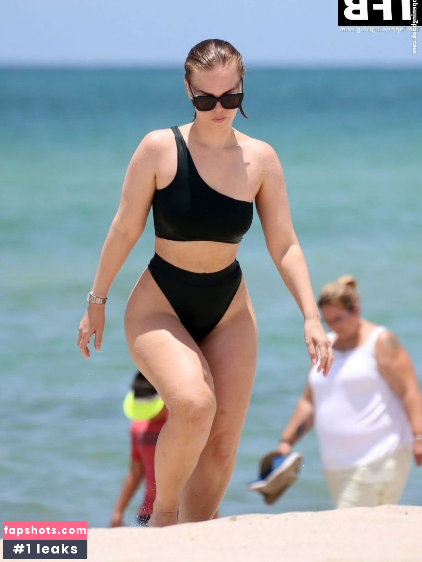 Bianca Elouise gallery photo #180