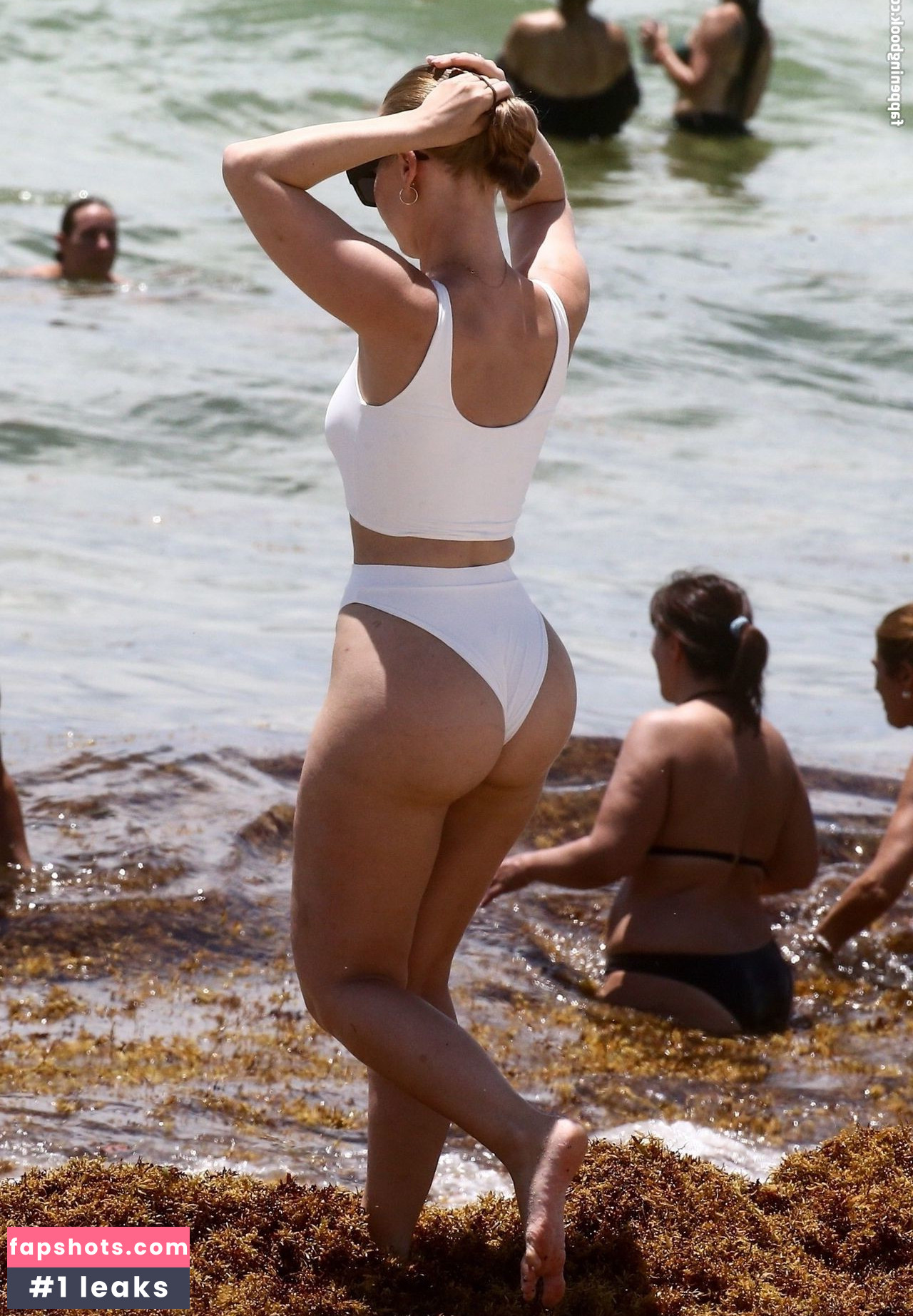 Bianca Elouise gallery photo #273