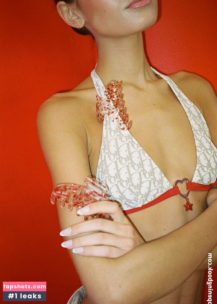 Bianca Finch gallery photo #13