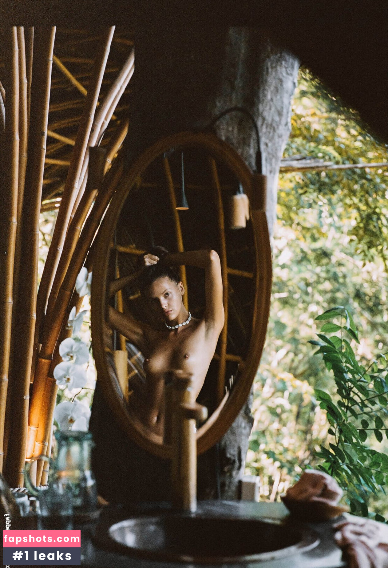 Bianca Mihoc gallery photo #28