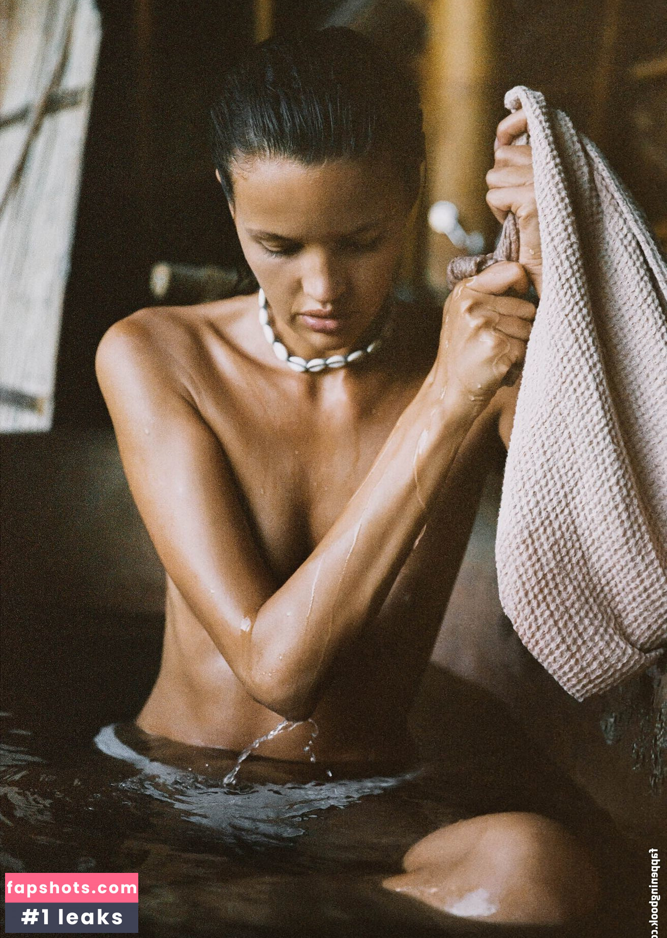 Bianca Mihoc gallery photo #34