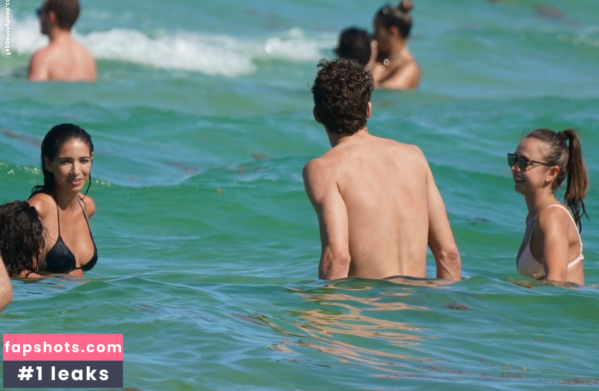 Bianca Peters gallery photo #15