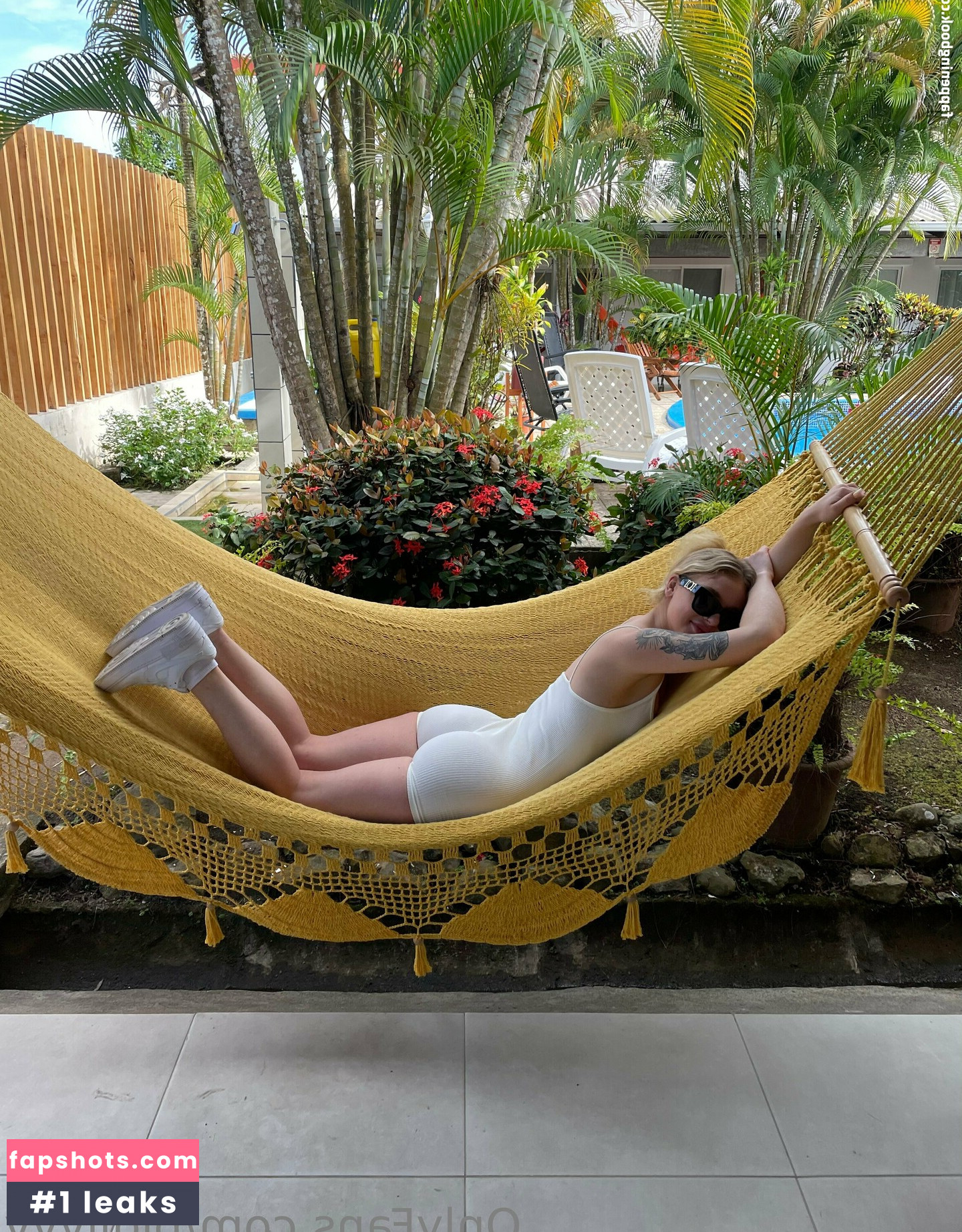 biglivvv gallery photo #32