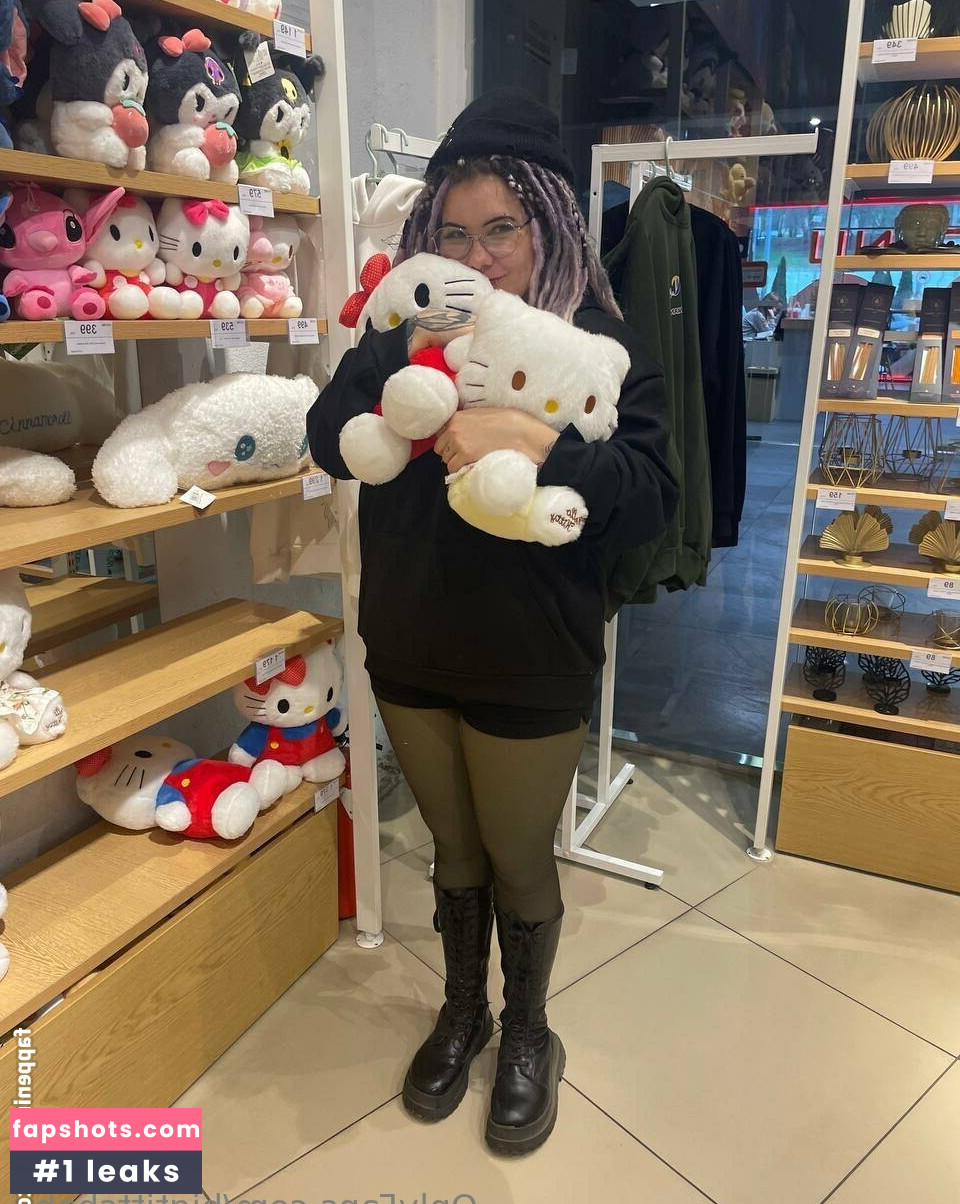 bigtittsbaby nude babe gallery