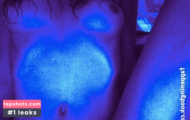 Bijou Phillips gallery photo #16