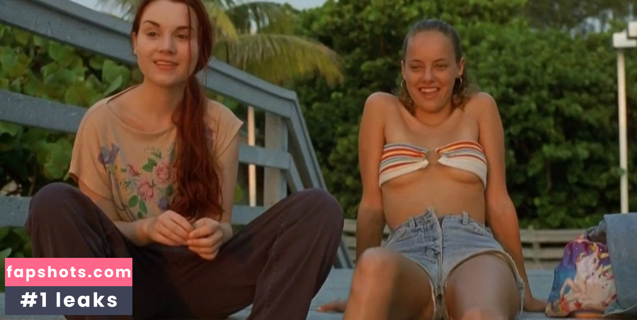 Bijou Phillips gallery photo #33