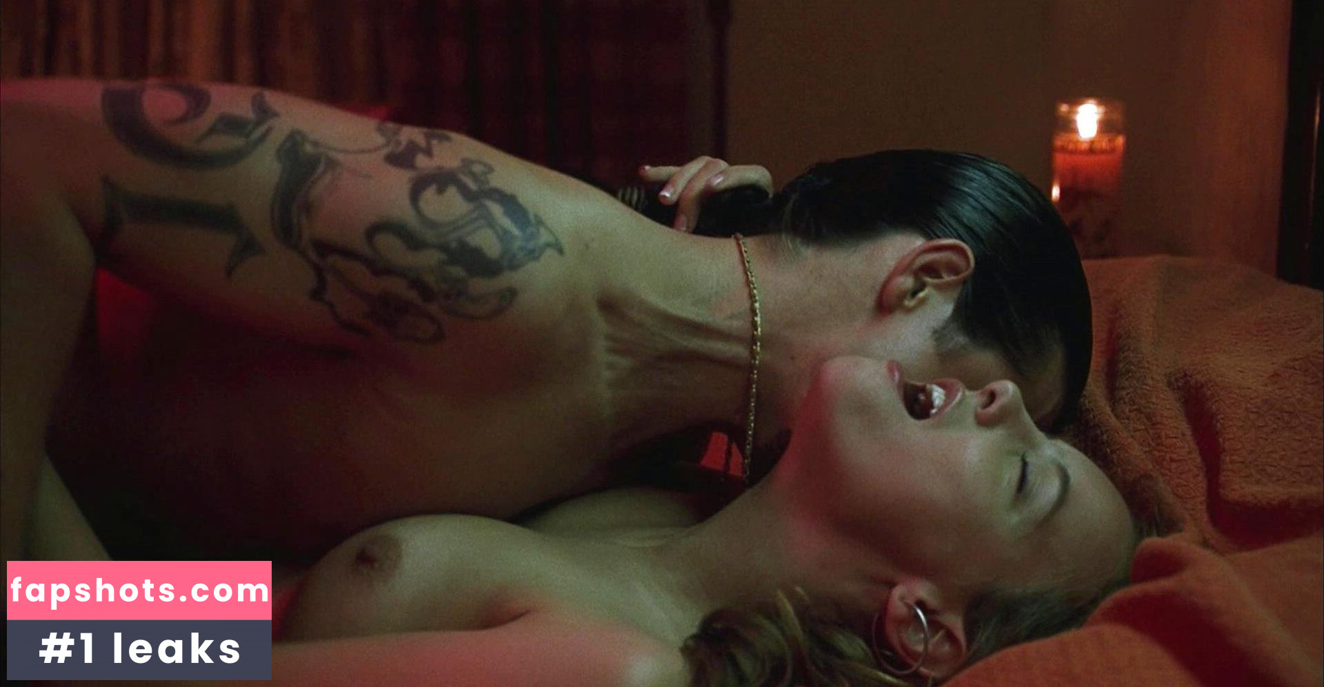 Bijou Phillips gallery photo #65