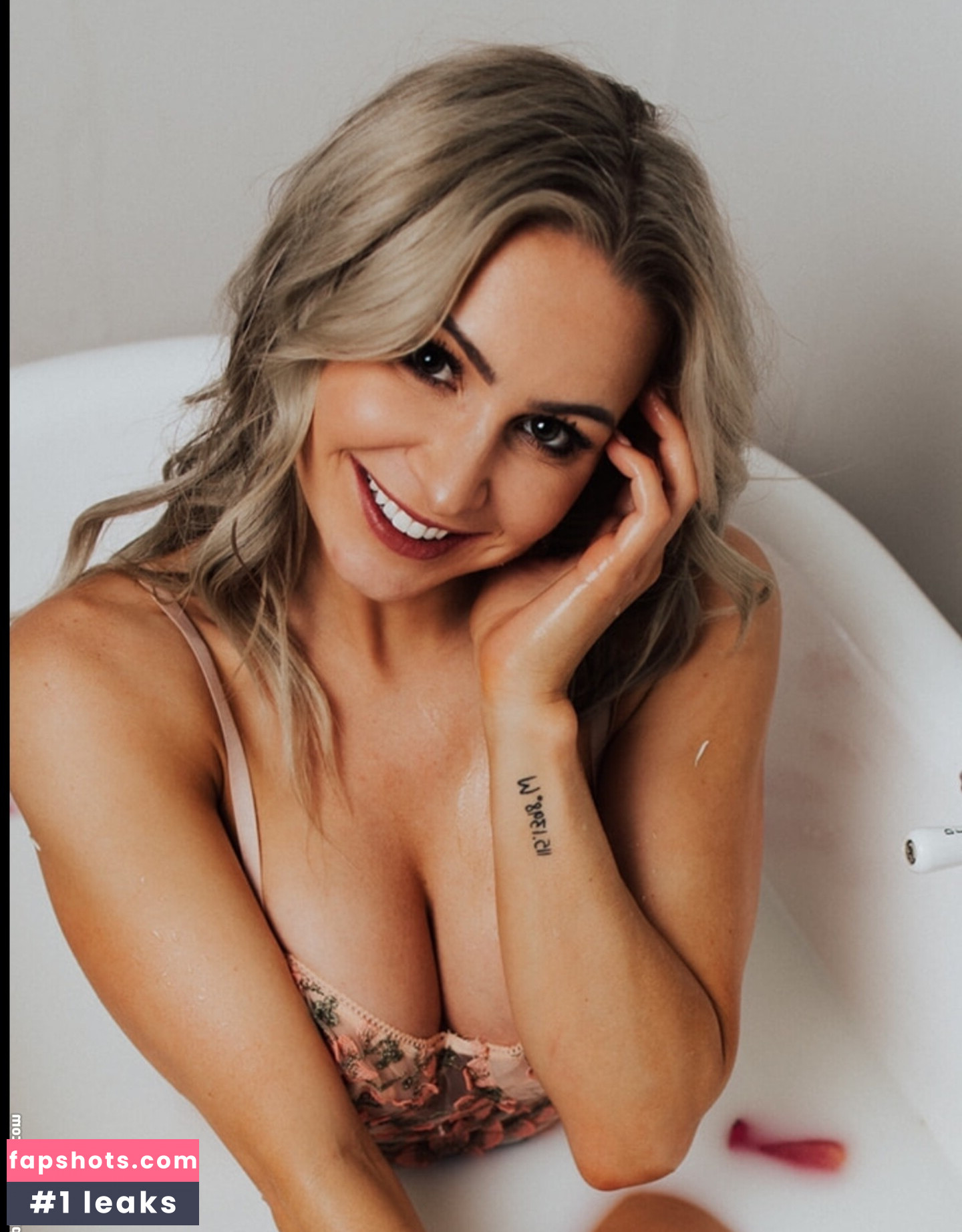 bikinibarbieee gallery photo #3