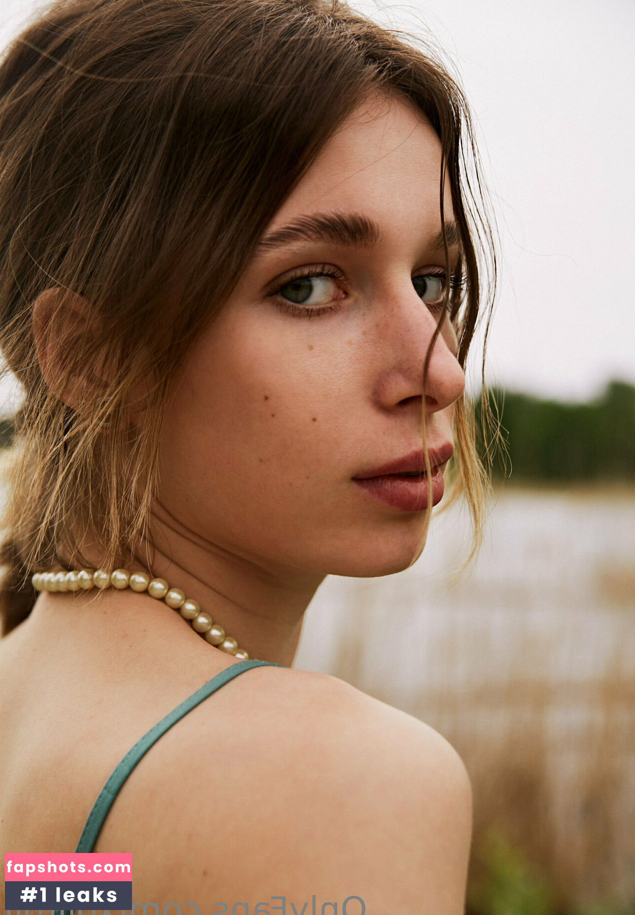 billi0n gallery photo #2