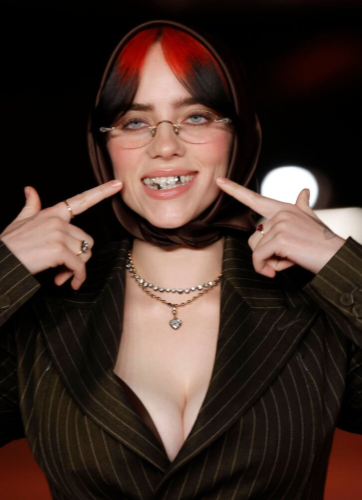 billie-eilish gallery photo #1263