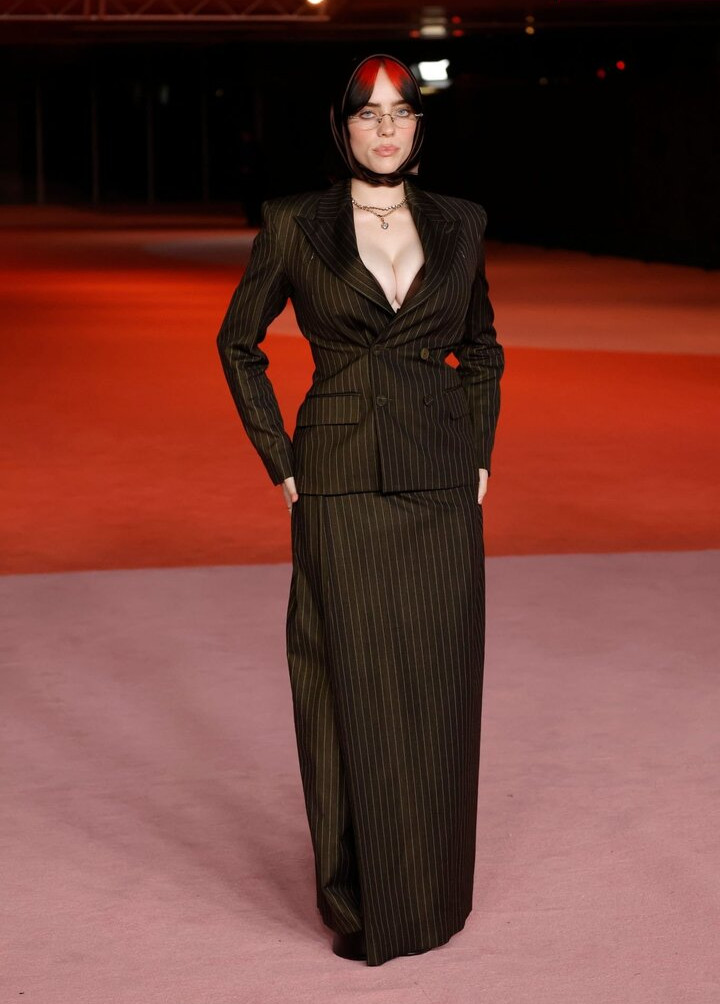 billie-eilish gallery photo #1290