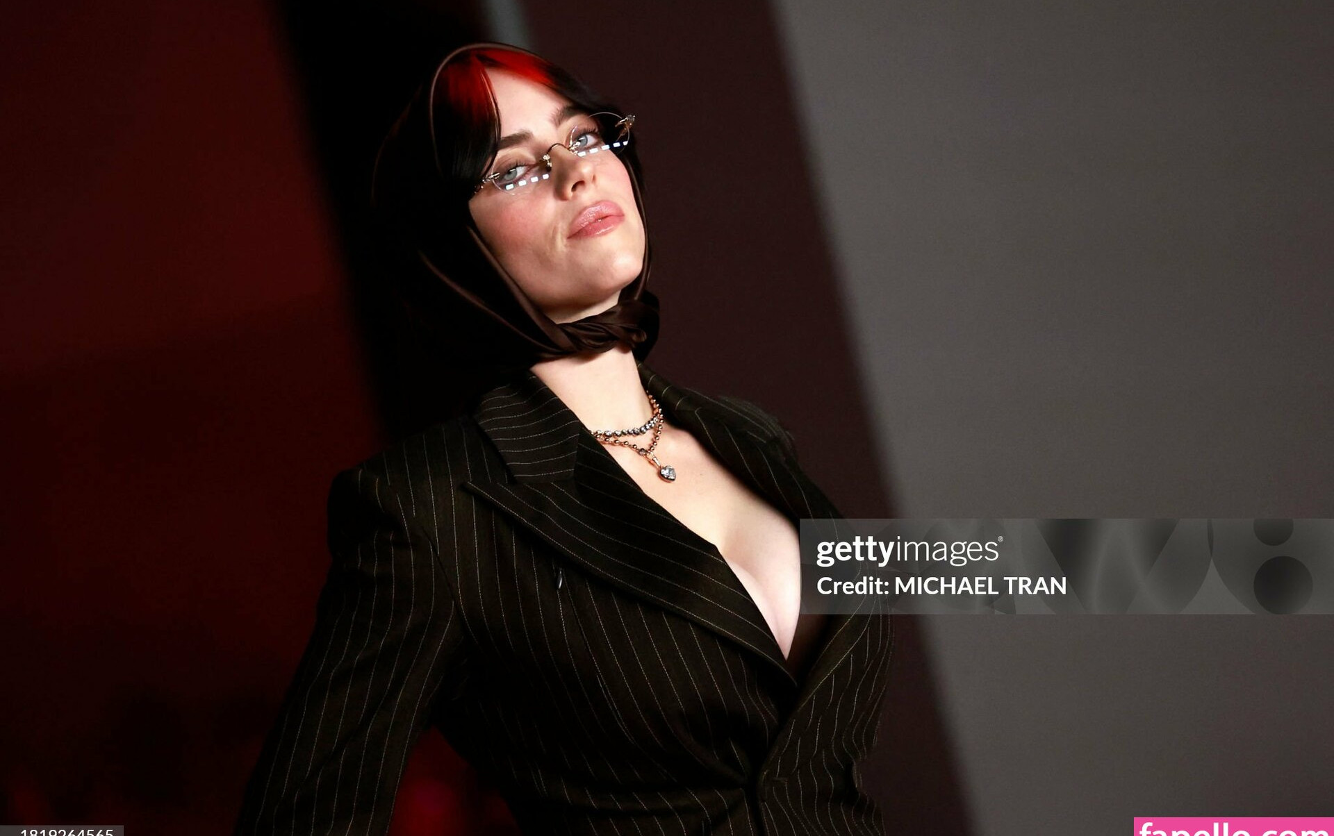 billie-eilish gallery photo #1310