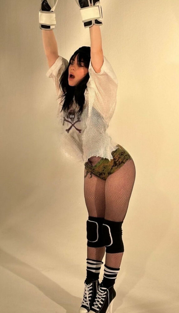 billie-eilish gallery photo #1315