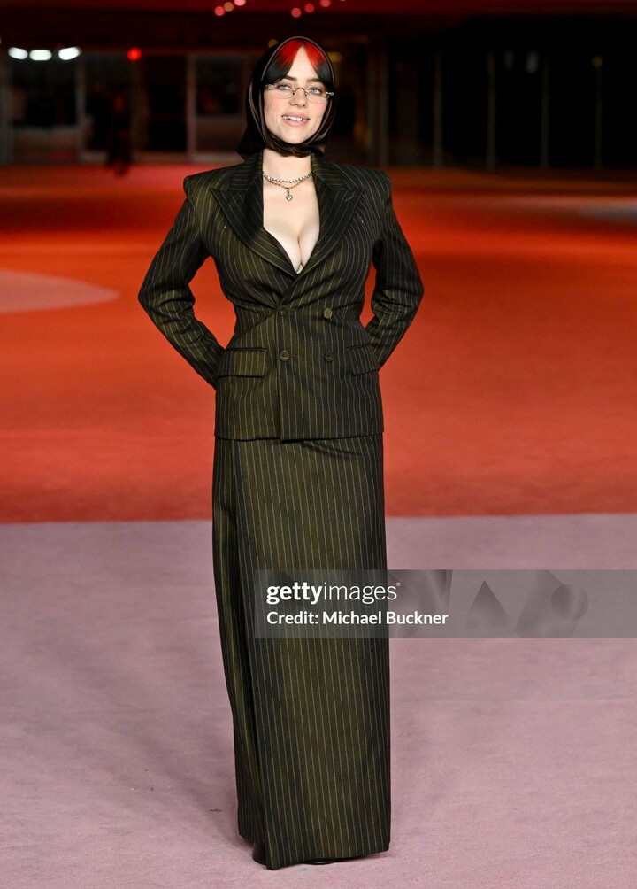 billie-eilish gallery photo #1335