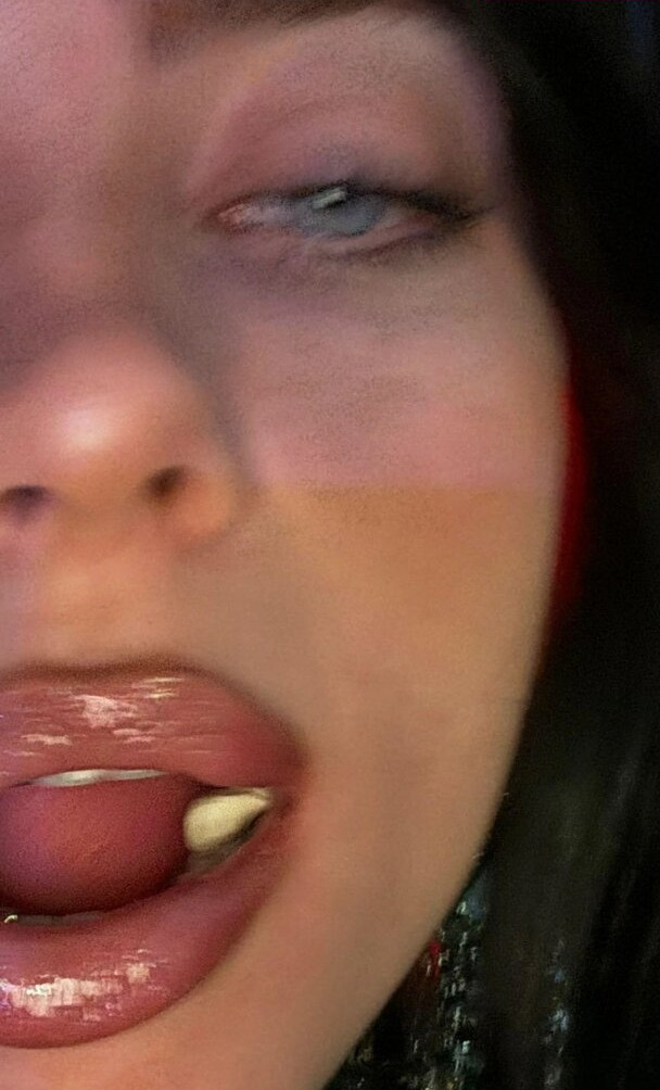 billie-eilish gallery photo #1352