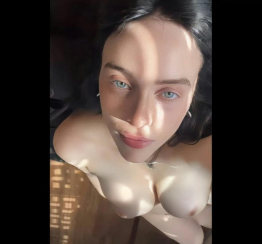 billie-eilish gallery photo #1494