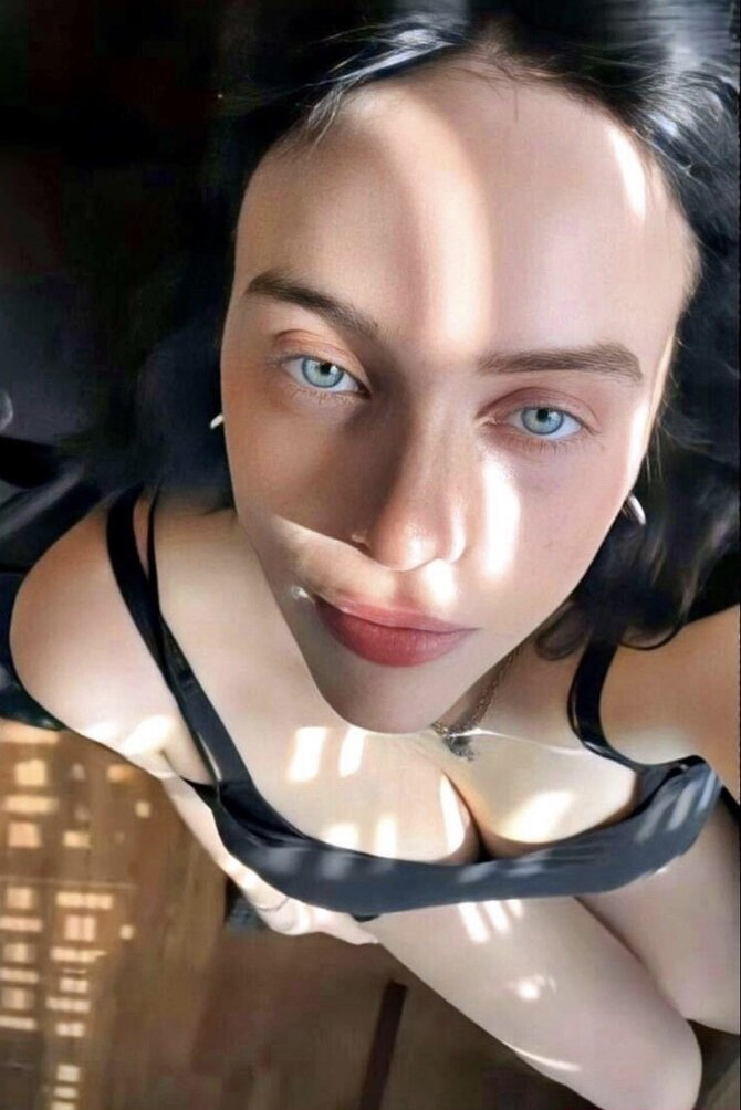 billie-eilish gallery photo #1560
