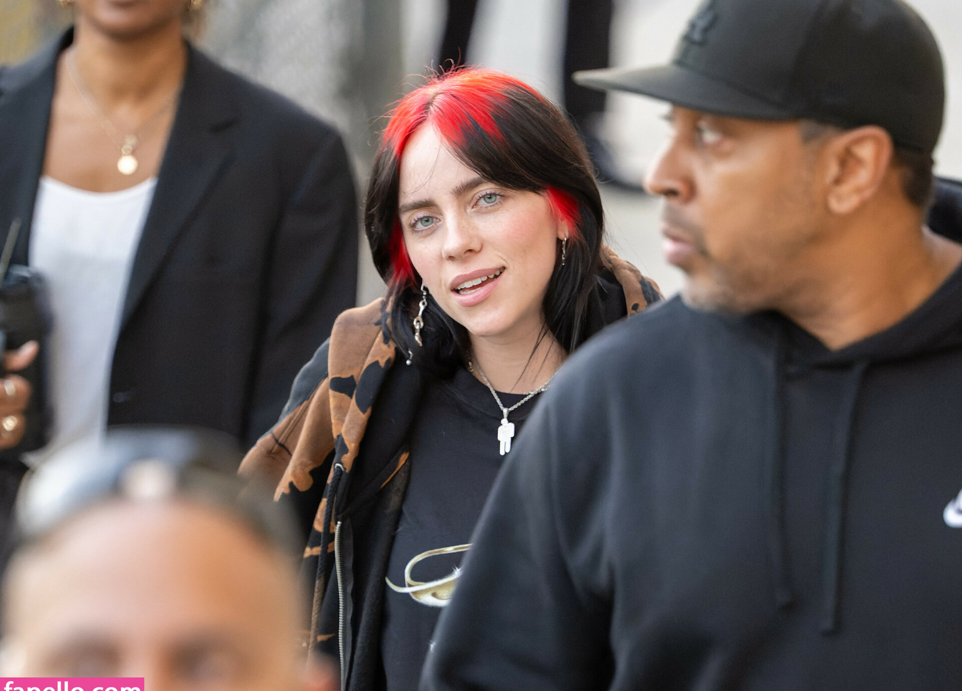 billie-eilish gallery photo #1676