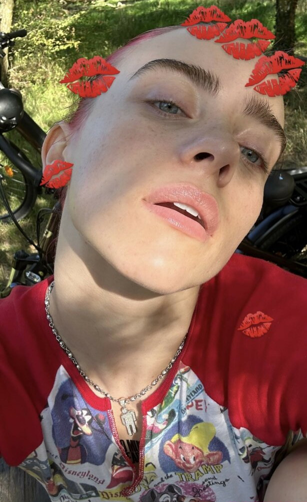 billie-eilish gallery photo #1925