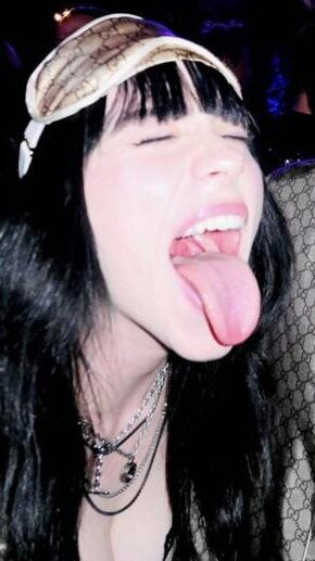 billie-eilish gallery photo #1953