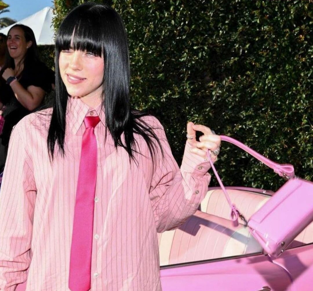 billie-eilish gallery photo #2051