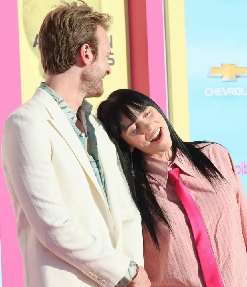 billie-eilish gallery photo #2052