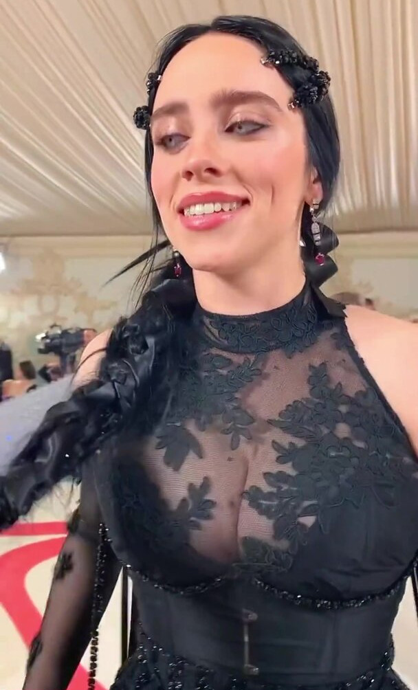 billie-eilish gallery photo #2059