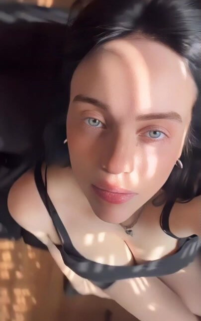 billie-eilish gallery photo #2196