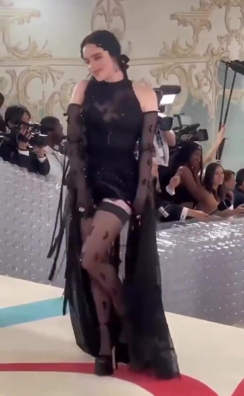 billie-eilish gallery photo #2275