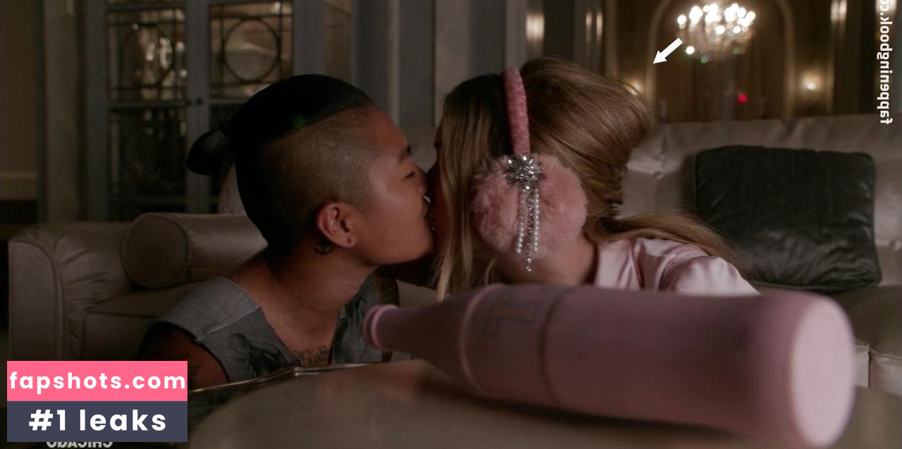 Billie Lourd Nude Leaks OnlyFans Photos #36 - LeakJerk