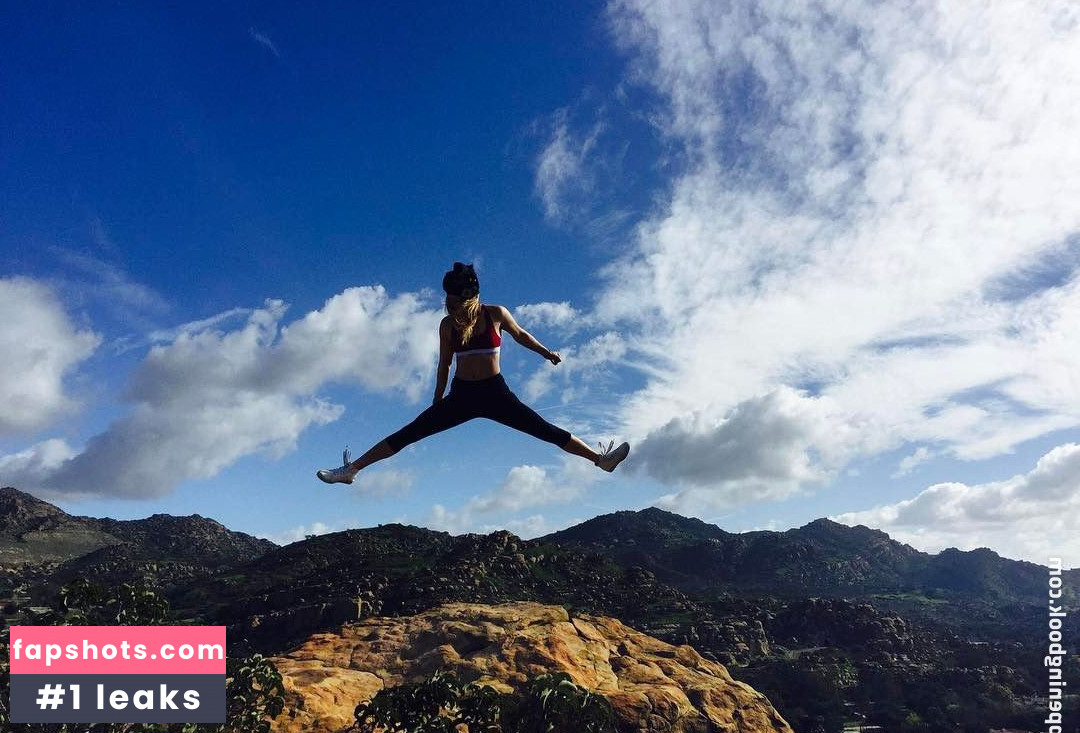 Billie Lourd Nude Leaks OnlyFans Photos #47 - LeakJerk