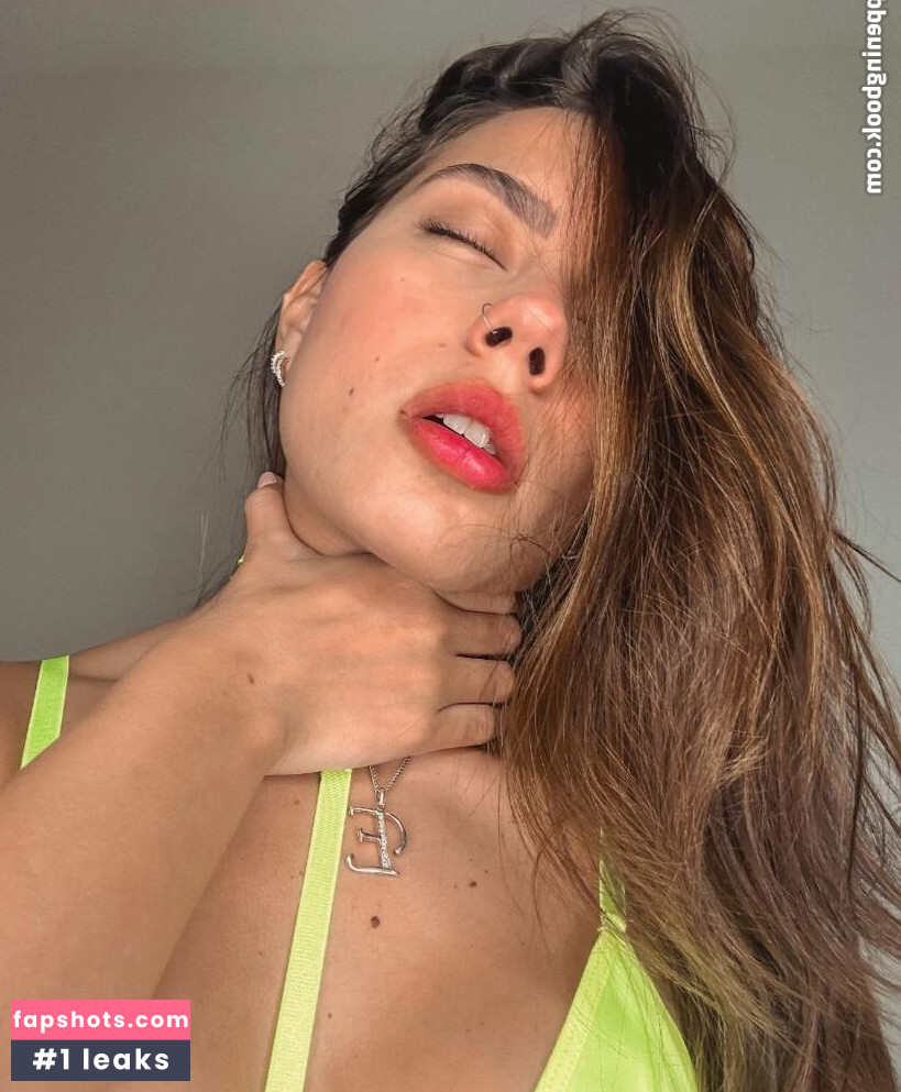 Binha Eduarda nude babe gallery