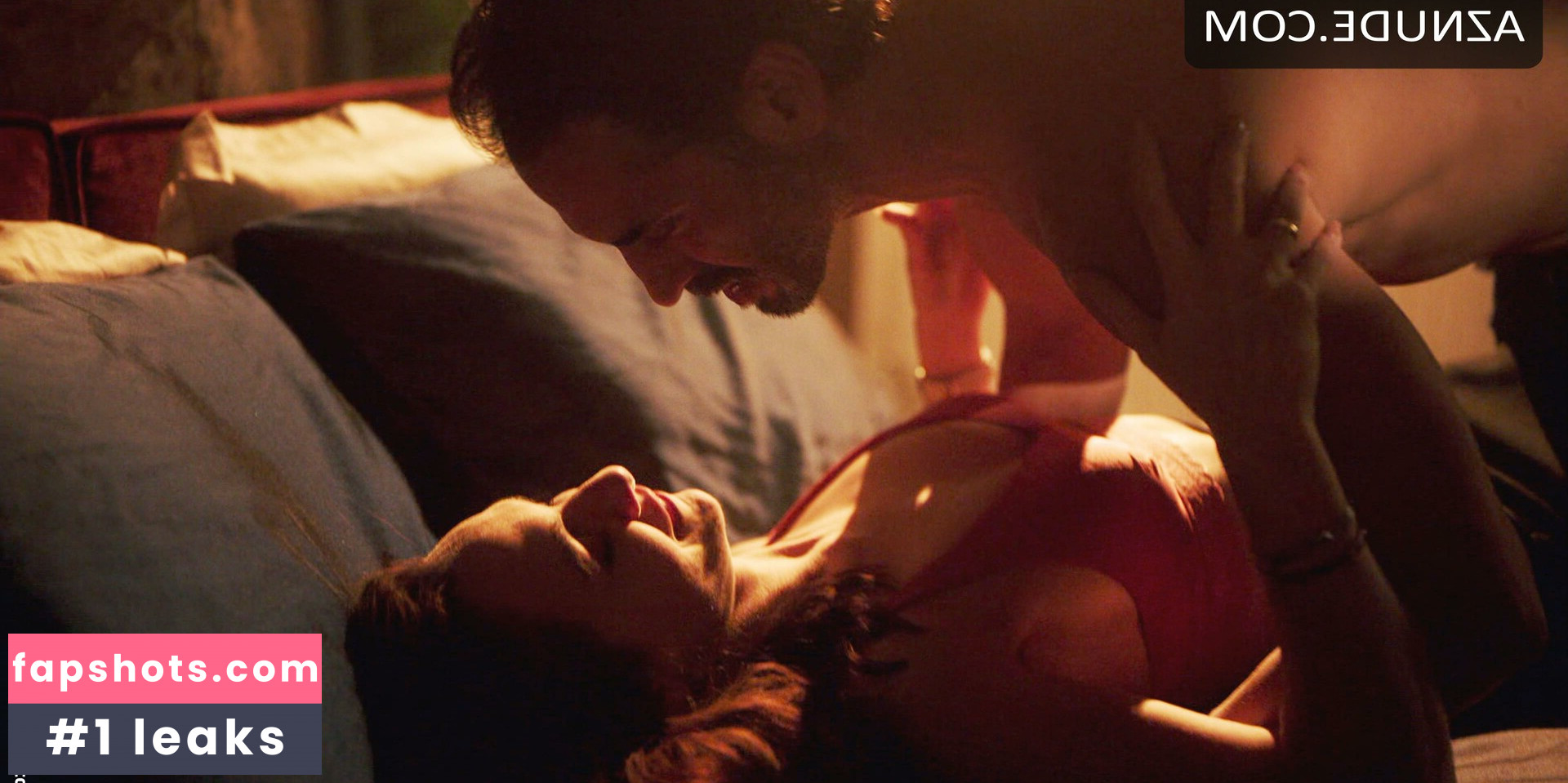 Birce Akalay gallery photo #2