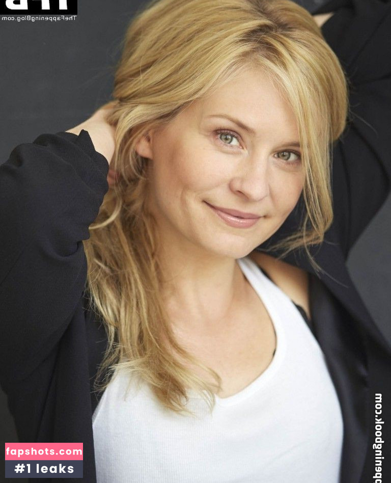 Birte Hanusrichter gallery photo #5