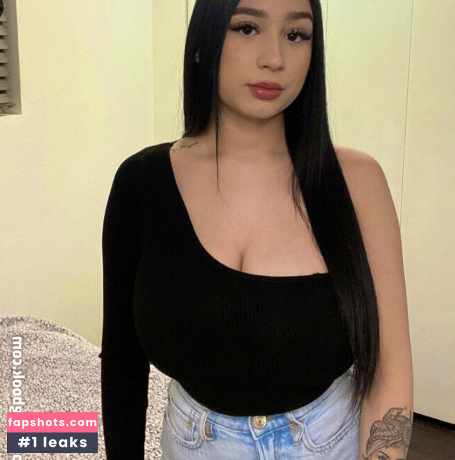 bitamartinezz Nude Leaks OnlyFans Photos #4 - LeakJerk