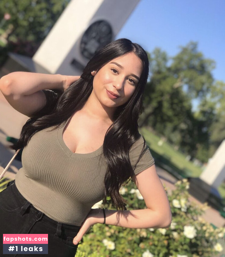 bitamartinezz Nude Leaks OnlyFans Photos #32 - LeakJerk