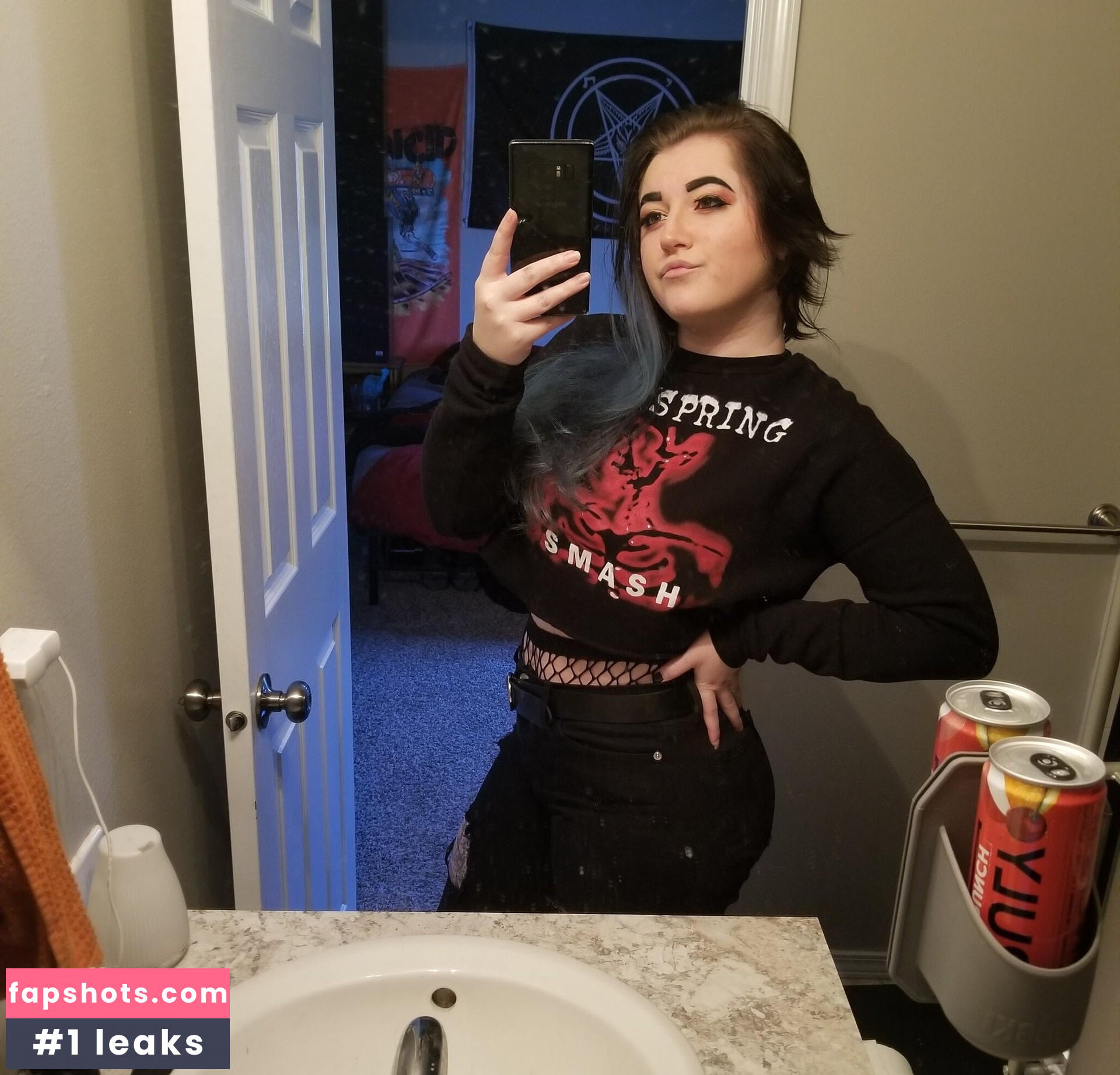 Bitchyswitchy gallery photo #12