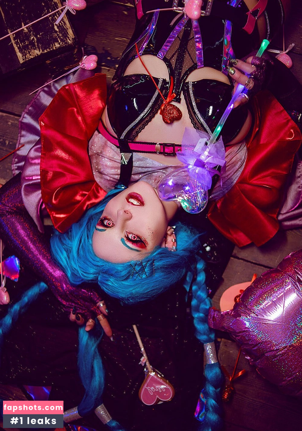 Bizarre Deer gallery photo #2