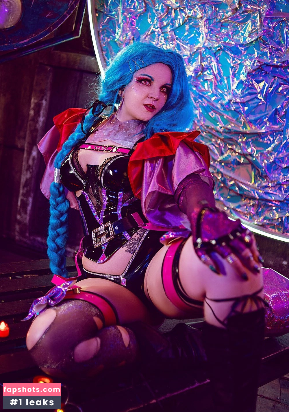 Bizarre Deer gallery photo #12