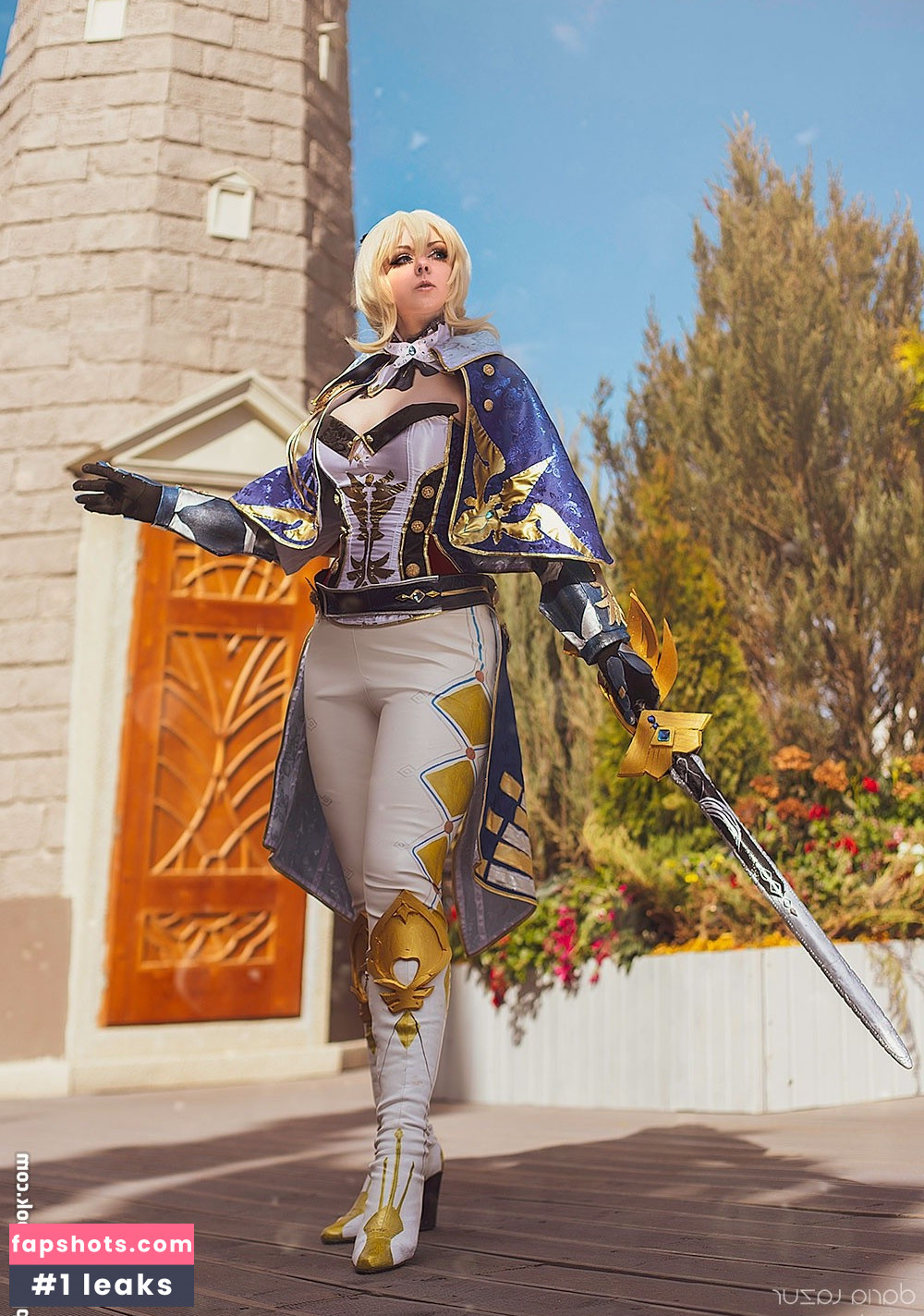 Bizarre Deer gallery photo #29