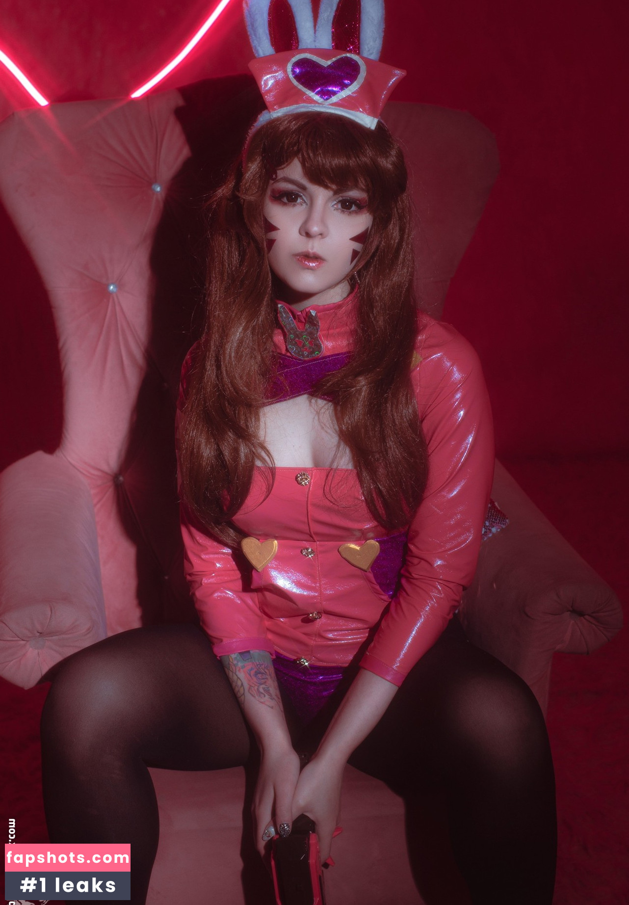 Bizarre Deer gallery photo #40