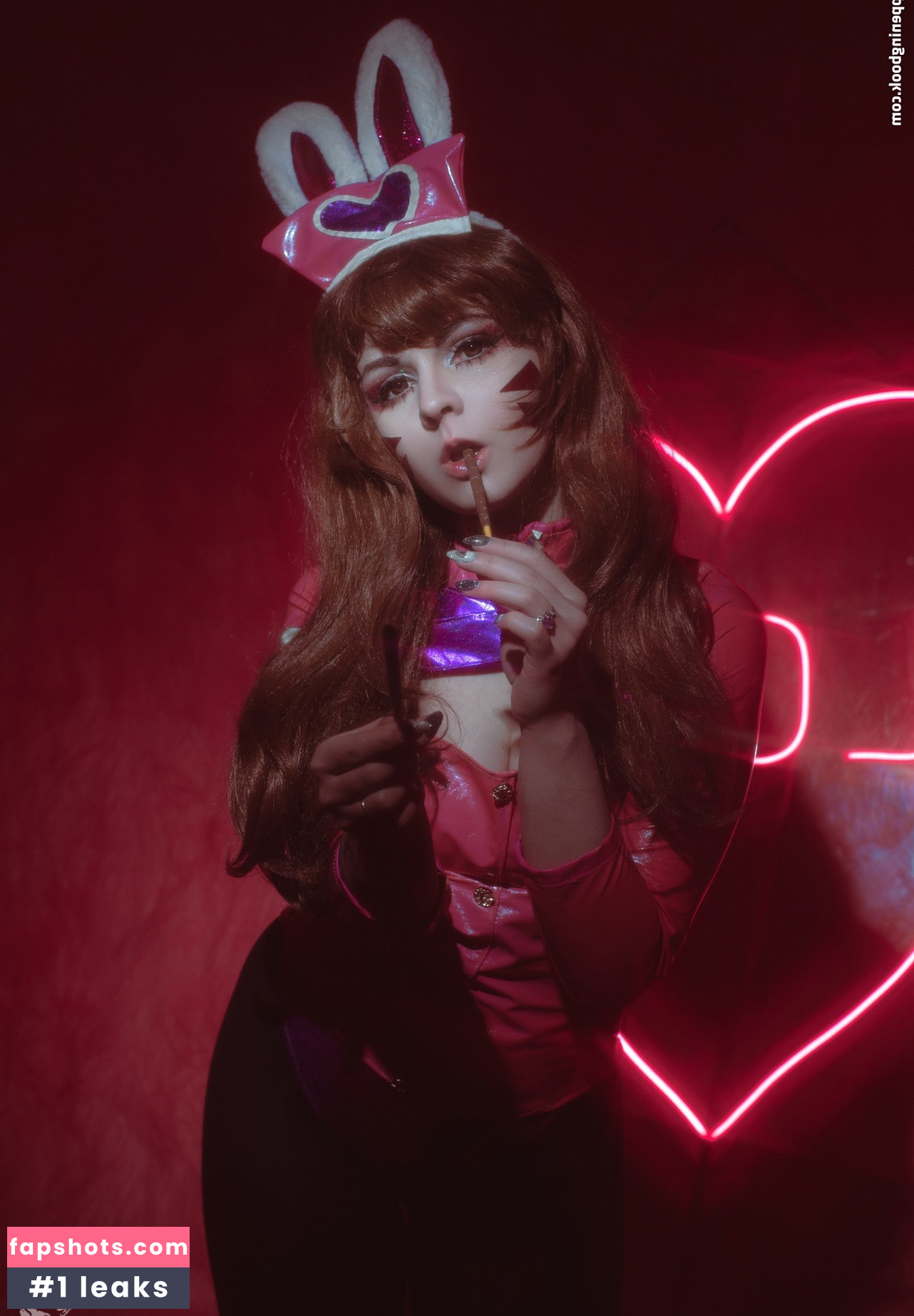 Bizarre Deer gallery photo #49