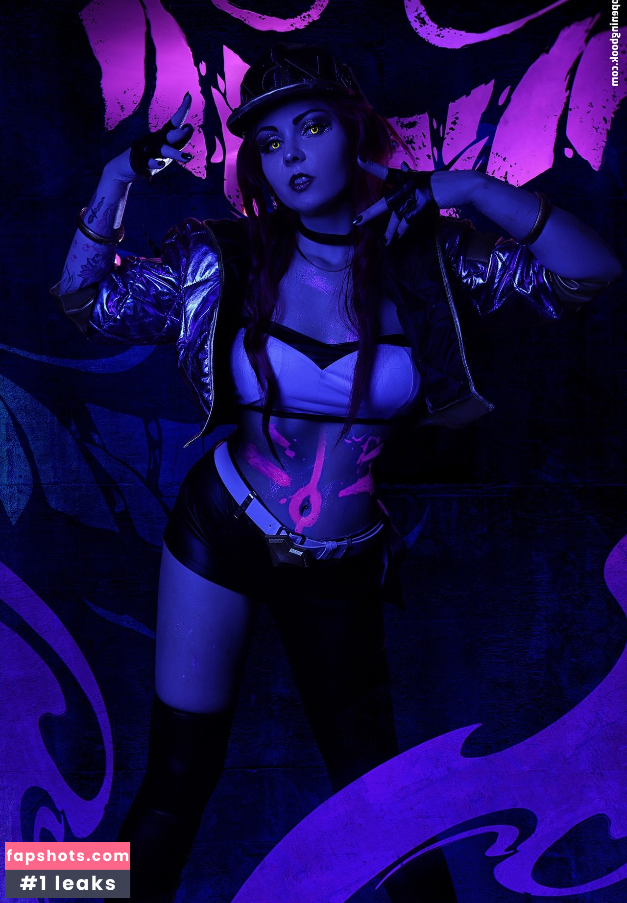 Bizarre Deer gallery photo #58