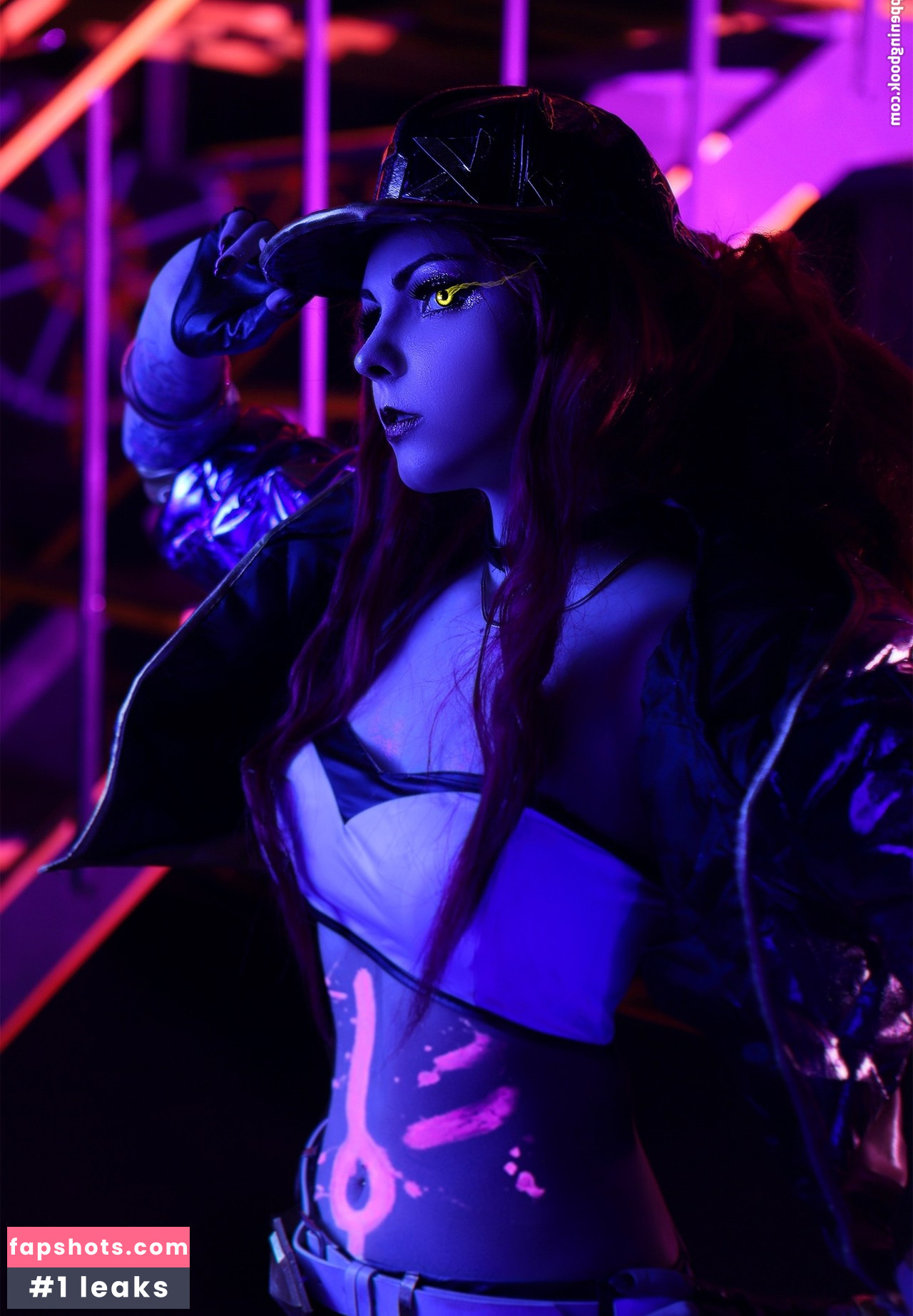 Bizarre Deer gallery photo #59