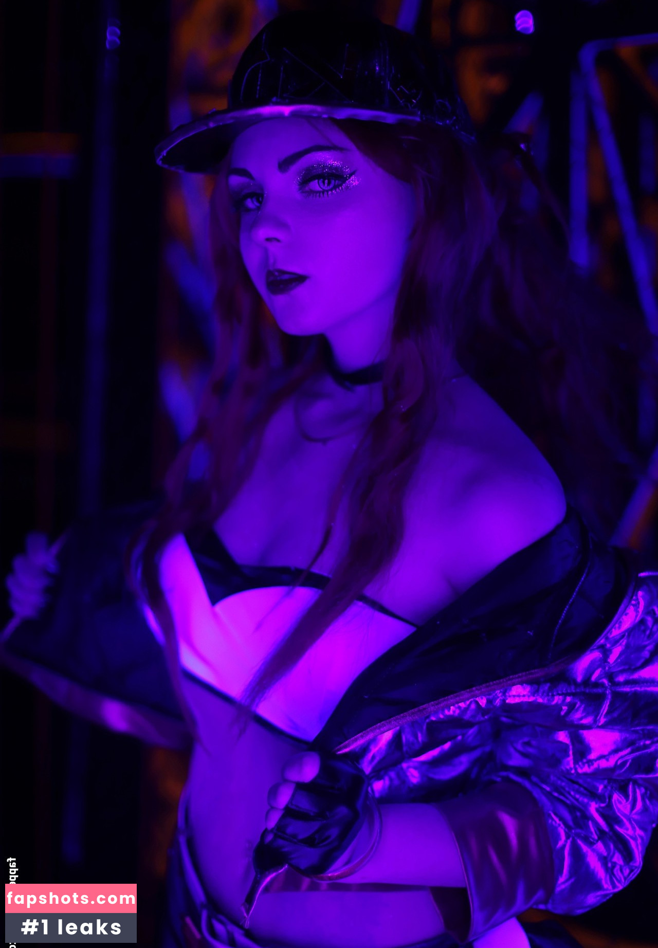 Bizarre Deer gallery photo #60