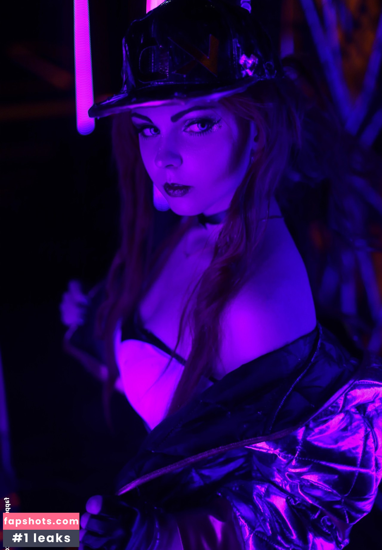 Bizarre Deer gallery photo #66