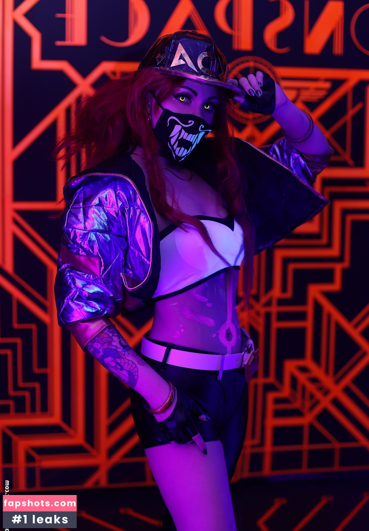 Bizarre Deer gallery photo #67