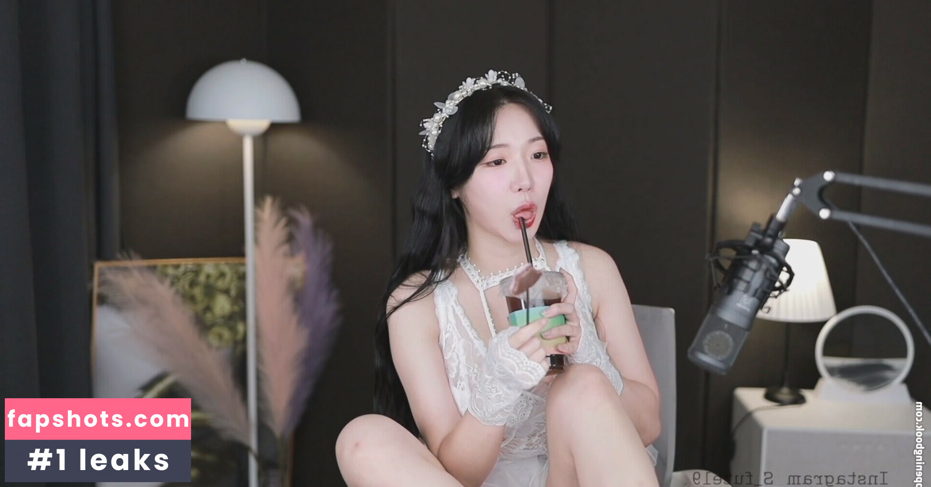 BJ Pyuri gallery photo #9