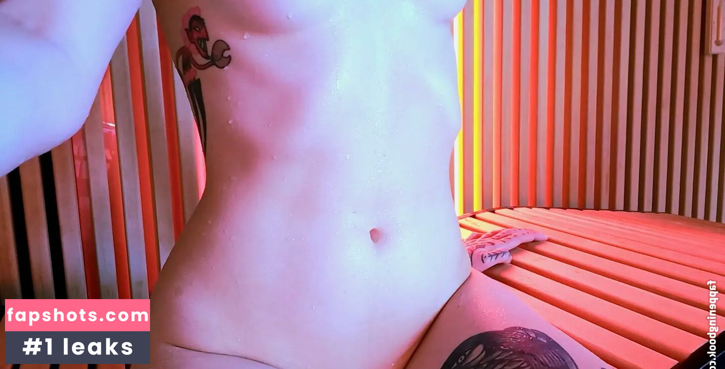 Black Cherry gallery photo #7